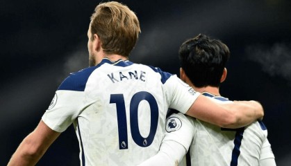  热刺防线送礼不断，利兹联逆转取胜终结五轮不胜  